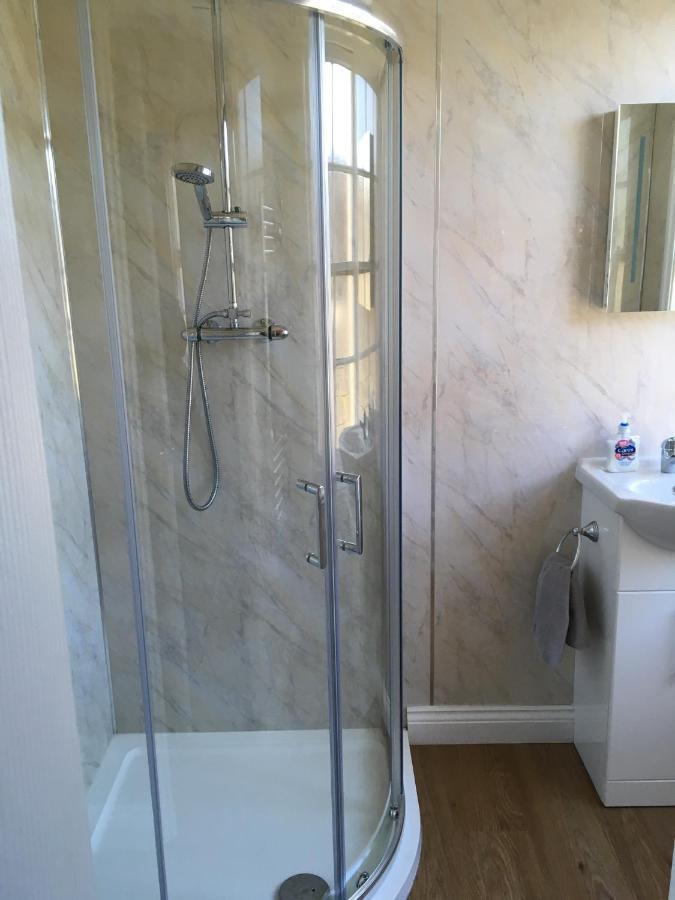 The White Hart Pub And Rooms Cranleigh Eksteriør bilde