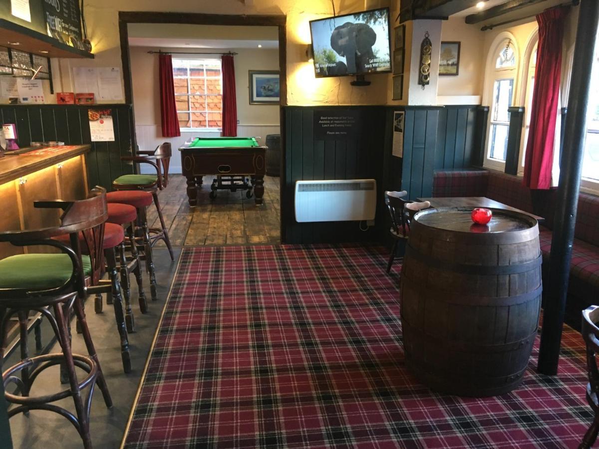 The White Hart Pub And Rooms Cranleigh Eksteriør bilde