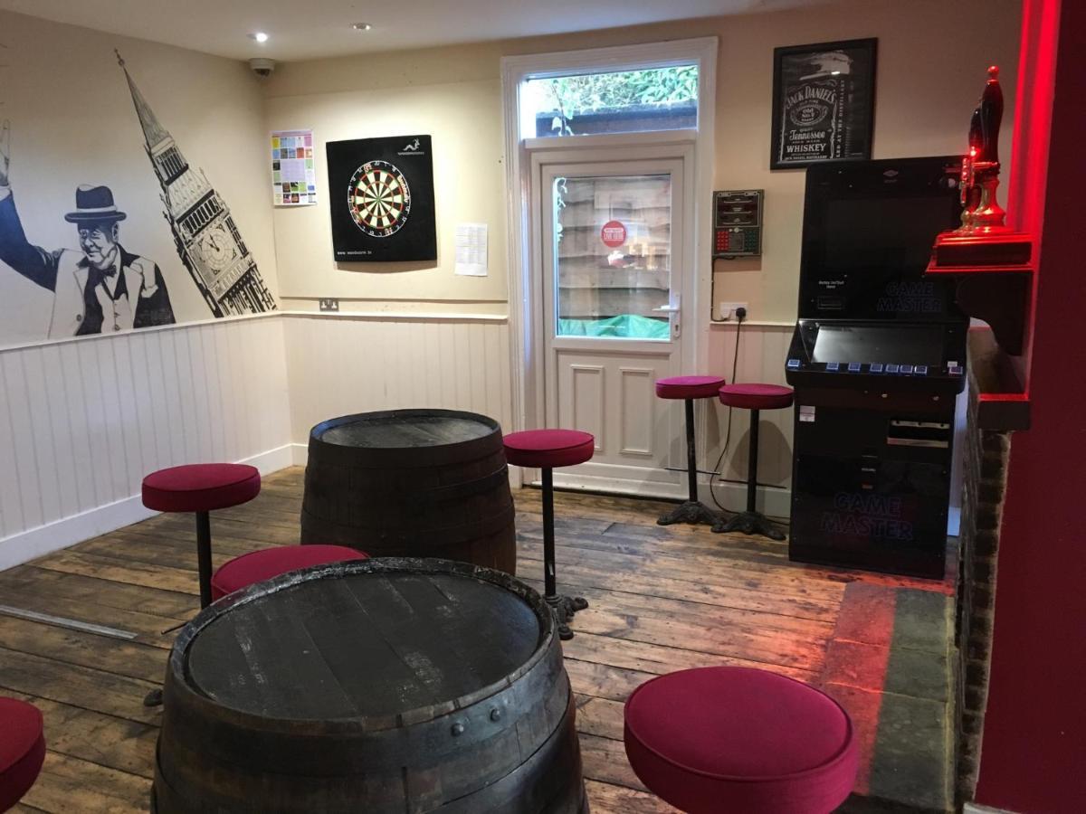 The White Hart Pub And Rooms Cranleigh Eksteriør bilde